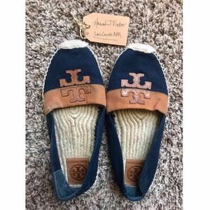 TB navy + tan espadrille 💙
